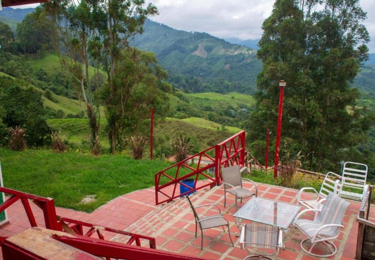 Hotel Natura Cocora Саленто Экстерьер фото